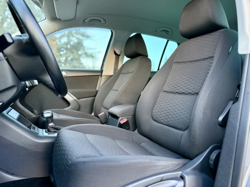 VW Tiguan 2.0TDI* 140HP* 4MOTION* AUTOMAT , снимка 14 - Автомобили и джипове - 52640490