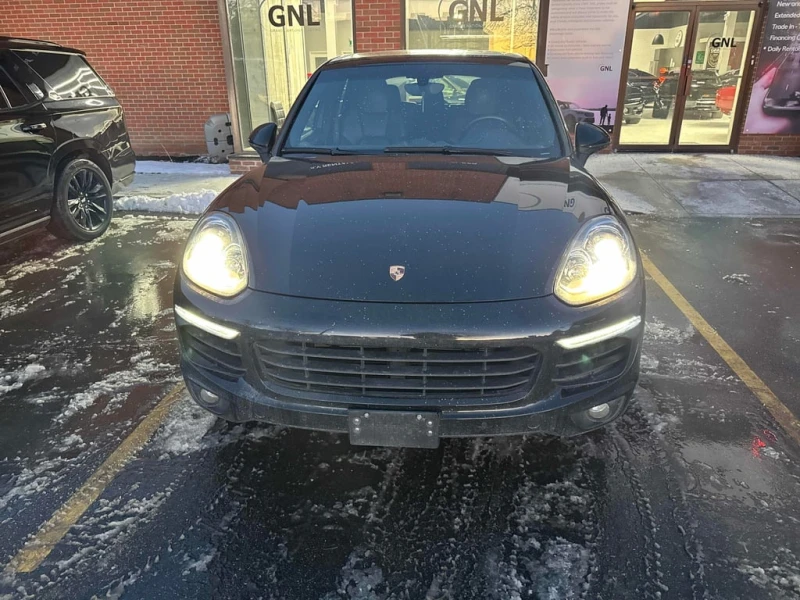 Porsche Cayenne 2016 AWD 4dr * CARFAX * БЕЗ ПЪРВОНАЧАЛНА ВНОСКА, снимка 2 - Автомобили и джипове - 52744595