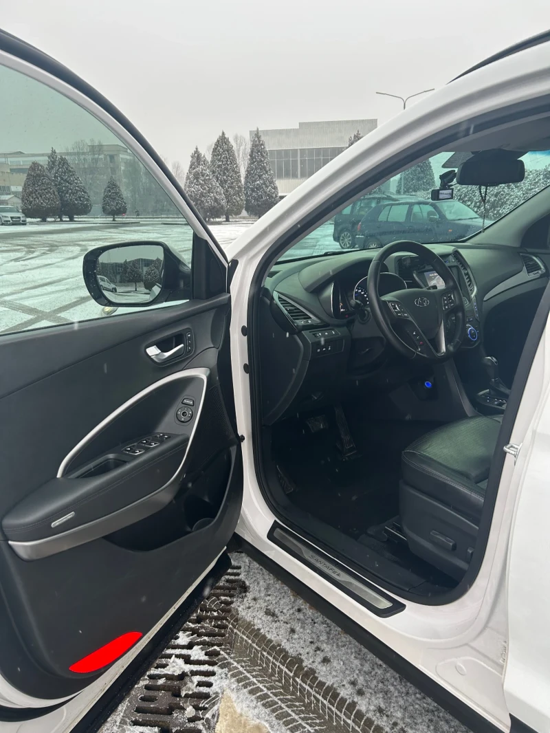 Hyundai Santa fe 2.2 Diesel 197 к.с. Premiun 4x4 Напълно Обслужен , снимка 11 - Автомобили и джипове - 53180515