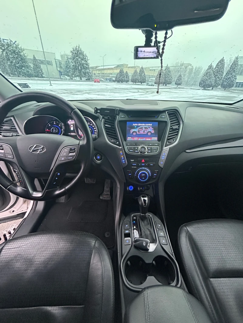 Hyundai Santa fe 2.2 Diesel 197 к.с. Premiun 4x4 Напълно Обслужен , снимка 12 - Автомобили и джипове - 53180515
