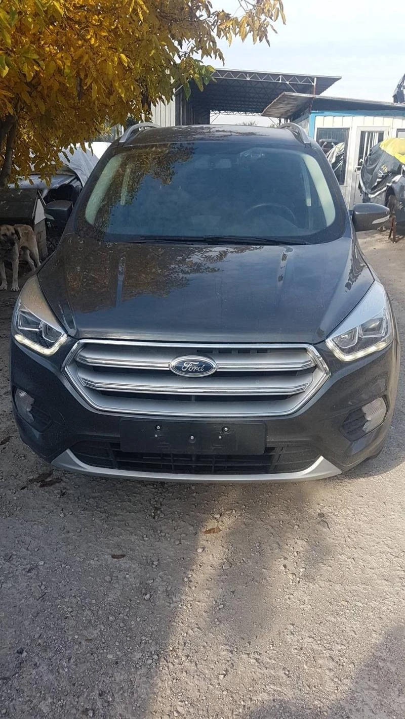 Ford Kuga 1.5, снимка 1 - Автомобили и джипове - 42072411