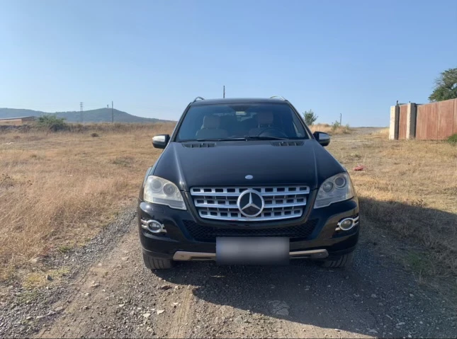 Mercedes-Benz ML 420, снимка 2 - Автомобили и джипове - 47452783