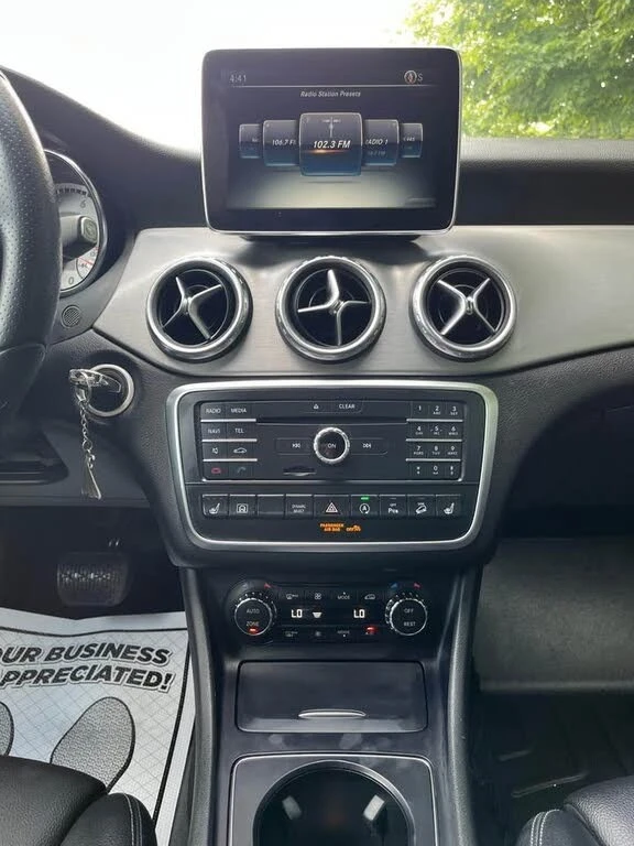 Mercedes-Benz GLA * АвтоКредит * (ЦЕНА ДО БГ), снимка 13 - Автомобили и джипове - 54136586