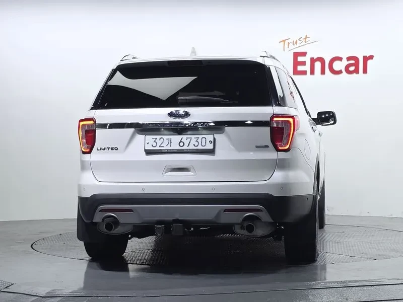 Ford Explorer 2.3 AWD LIMITED, снимка 4 - Автомобили и джипове - 56356848