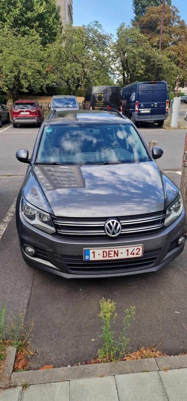 VW Tiguan Джип