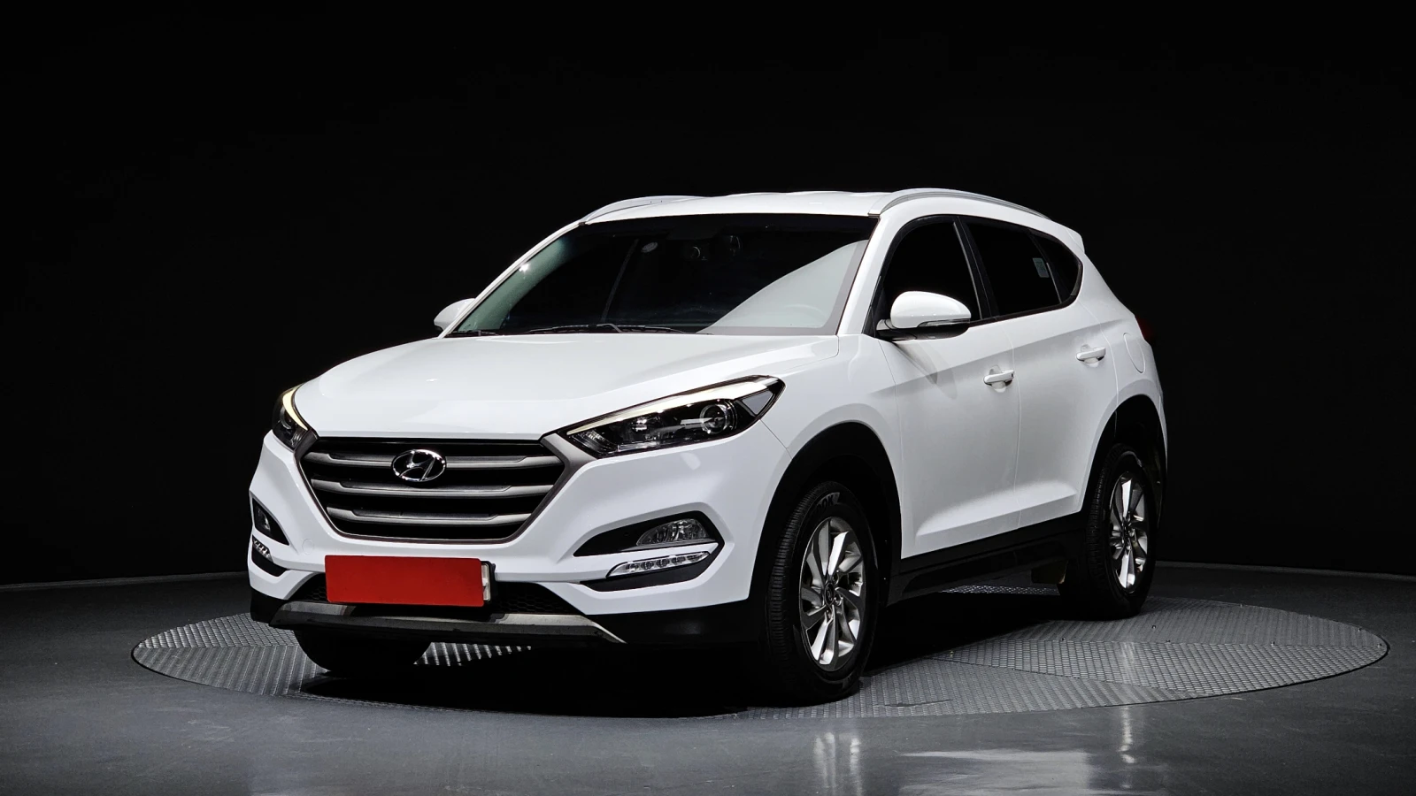 Hyundai Tucson 4x4 / 2.0 CRDI / ПЪЛНА СЕРВИЗНА ИСТОРИЯ !!!, снимка 1