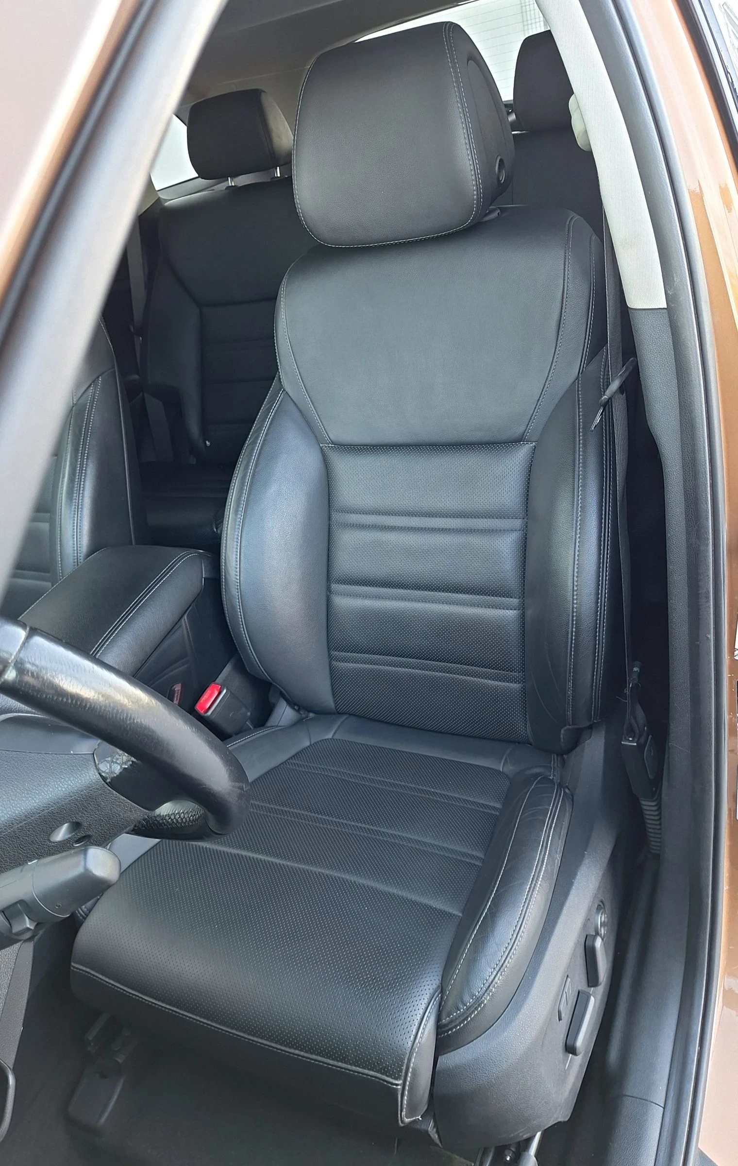 Kia Sorento PLATINUM* 2.2 CRDI* ПЪЛНА СЕРВИЗНА ИСТОРИЯ 105х.км - изображение 9