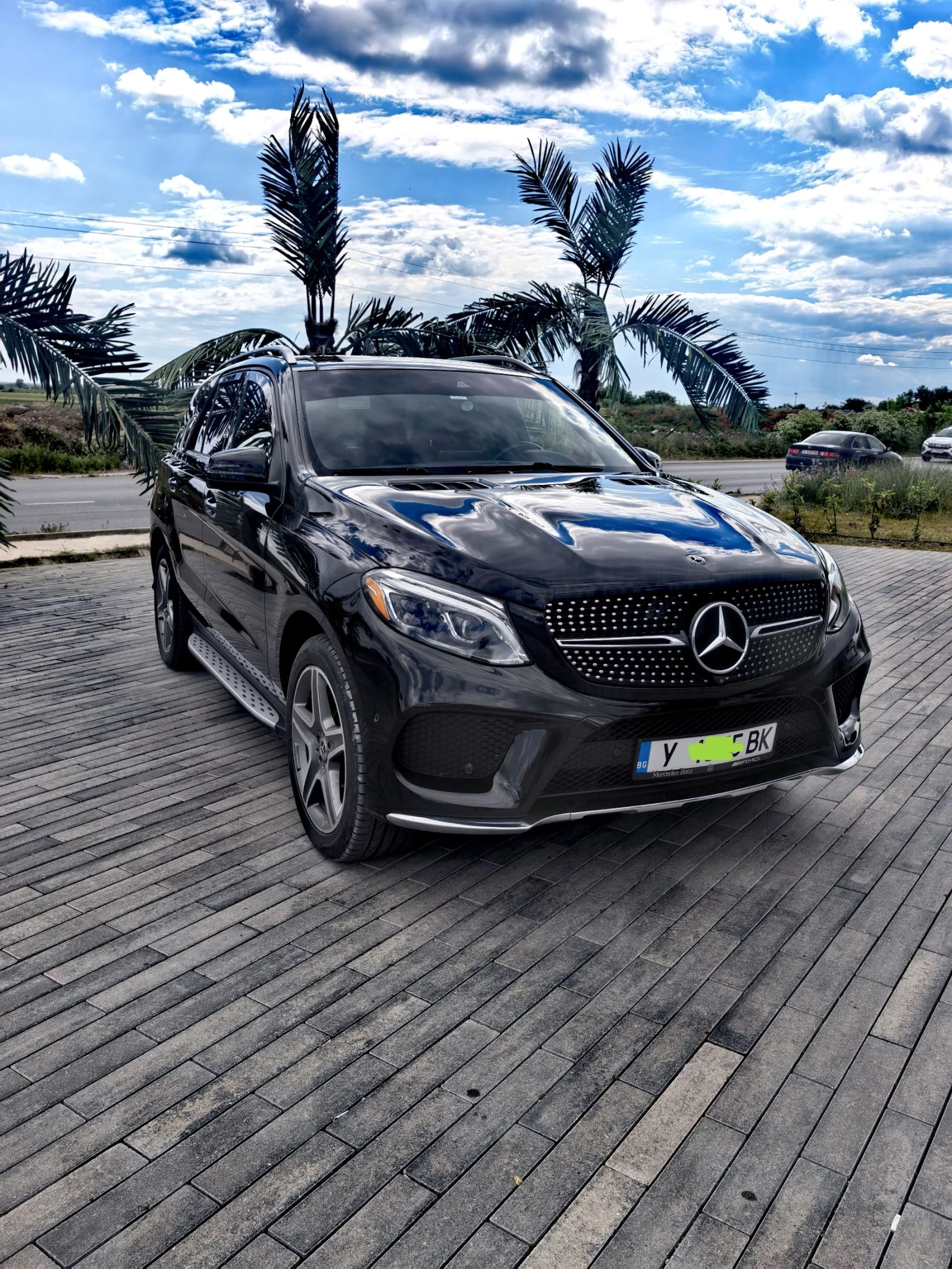 Mercedes-Benz GLE 400 AMG LINE* 4MATIC* PANO* 9G-Tronic - изображение 2