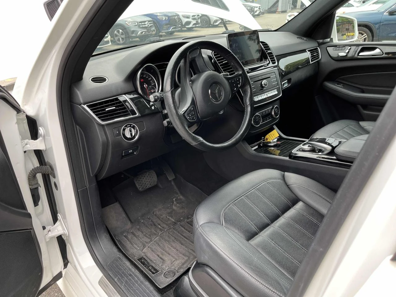 Mercedes-Benz GLE 350 d* Bluetec* AMG-pack* 4MATIC* Harman* 360* Подгрев - изображение 6