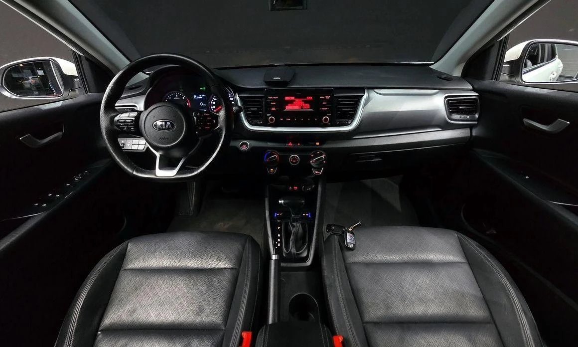 Kia Stonic Diesel 1.6 Trendy * НАЙ-ДОБРА ЦЕНА В БЪЛГАРИЯ*  - изображение 7