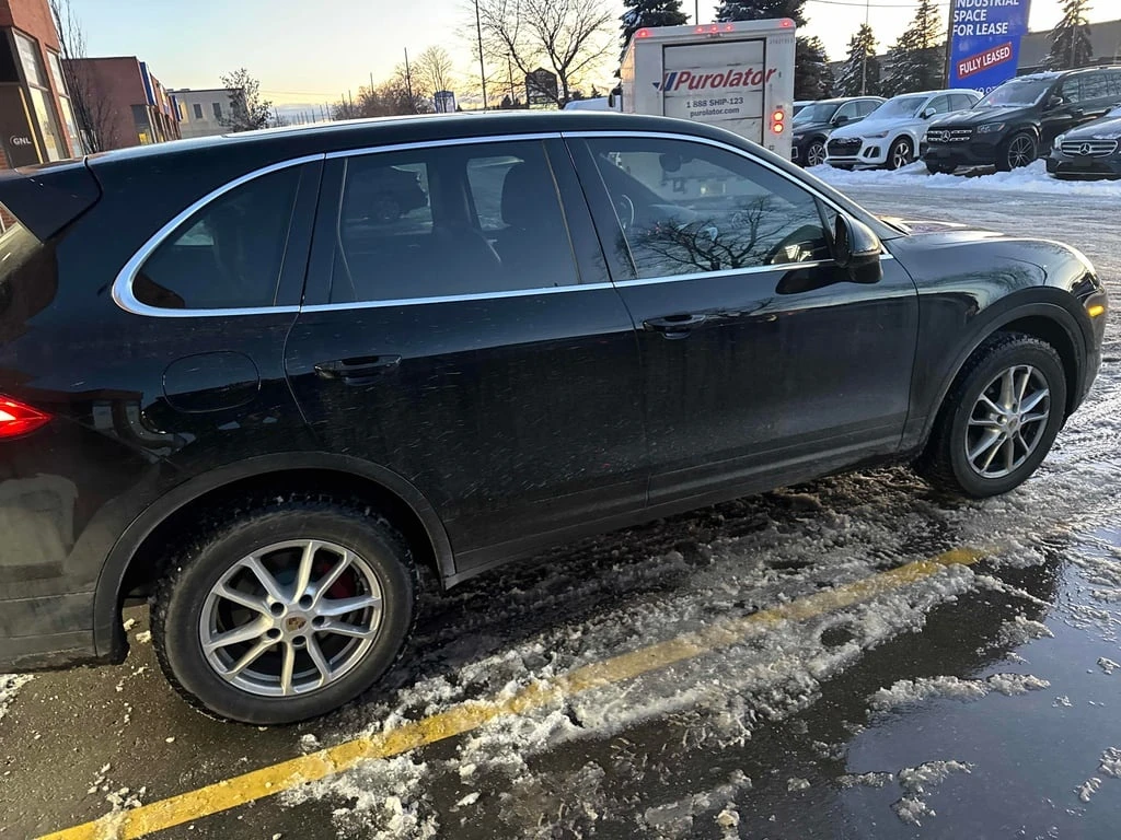 Porsche Cayenne 2016 AWD 4dr * CARFAX * БЕЗ ПЪРВОНАЧАЛНА ВНОСКА - изображение 4