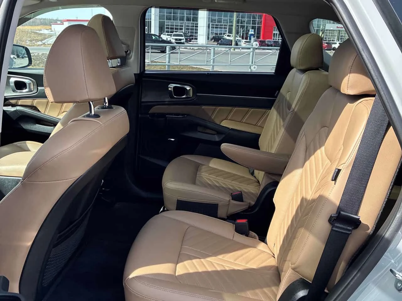 Kia Sorento X Line Limited/AWD w/Olive Brown/ПРЕДСТАВИТЕЛСТВО/, снимка 12 - Автомобили и джипове - 53986333