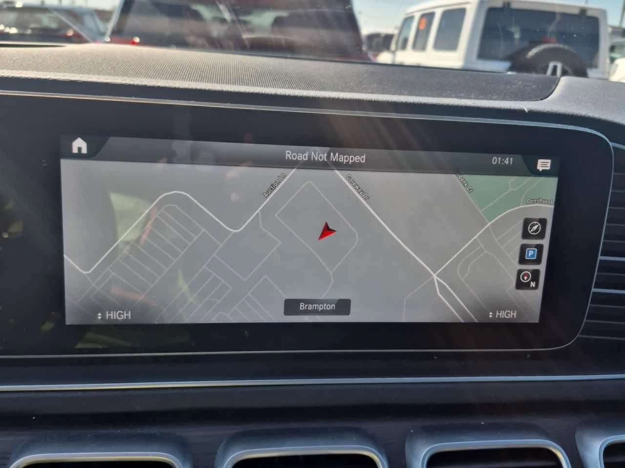 Mercedes-Benz GLS 450 2 КЛЮЧА * ДИСТРОНИК * BURMESTER * PANO , снимка 11 - Автомобили и джипове - 54000910