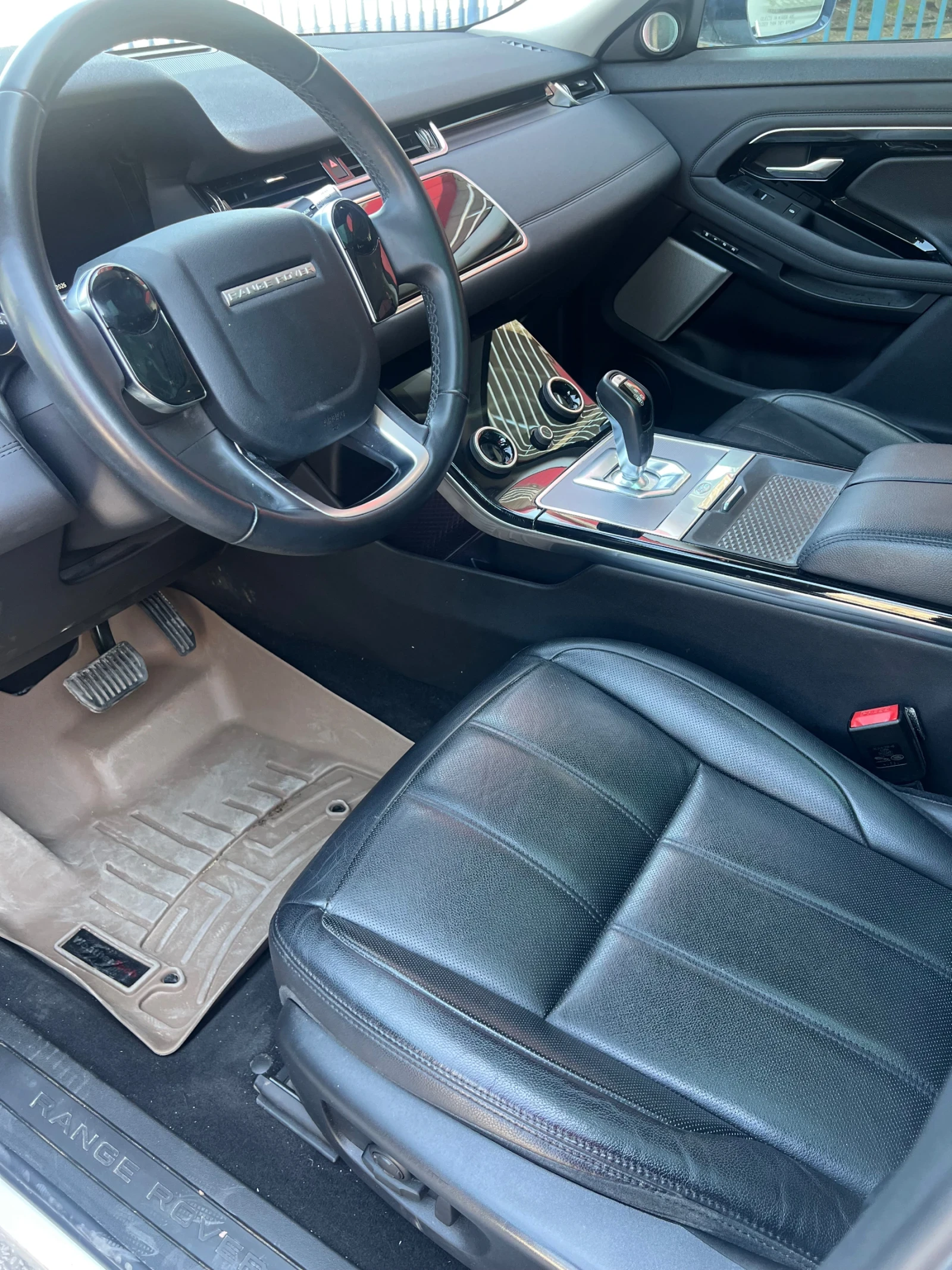 Land Rover Evoque 2.0I, снимка 9 - Автомобили и джипове - 54370868