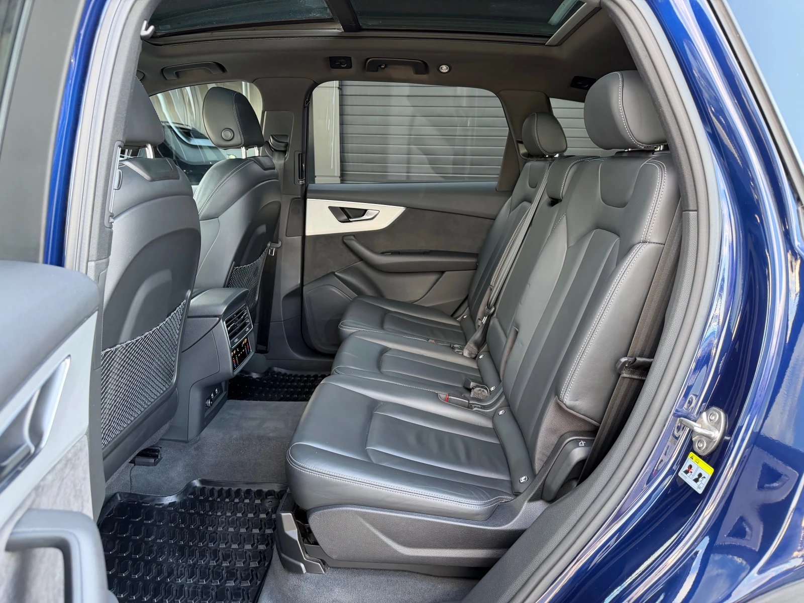 Audi Q7 50TDI S-line 7-Mesta #PANO#DISTR#PODGREV#MEMORY#, снимка 13 - Автомобили и джипове - 55301781