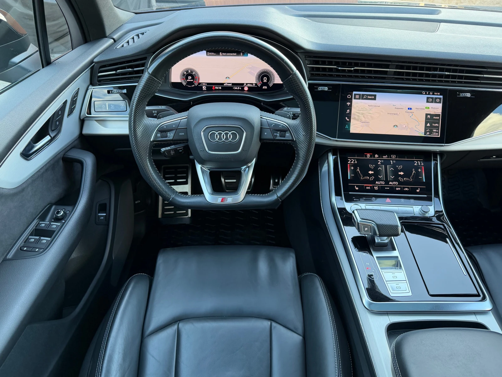 Audi Q7 50TDI S-line 7-Mesta #PANO#DISTR#PODGREV#MEMORY#, снимка 9 - Автомобили и джипове - 55301781
