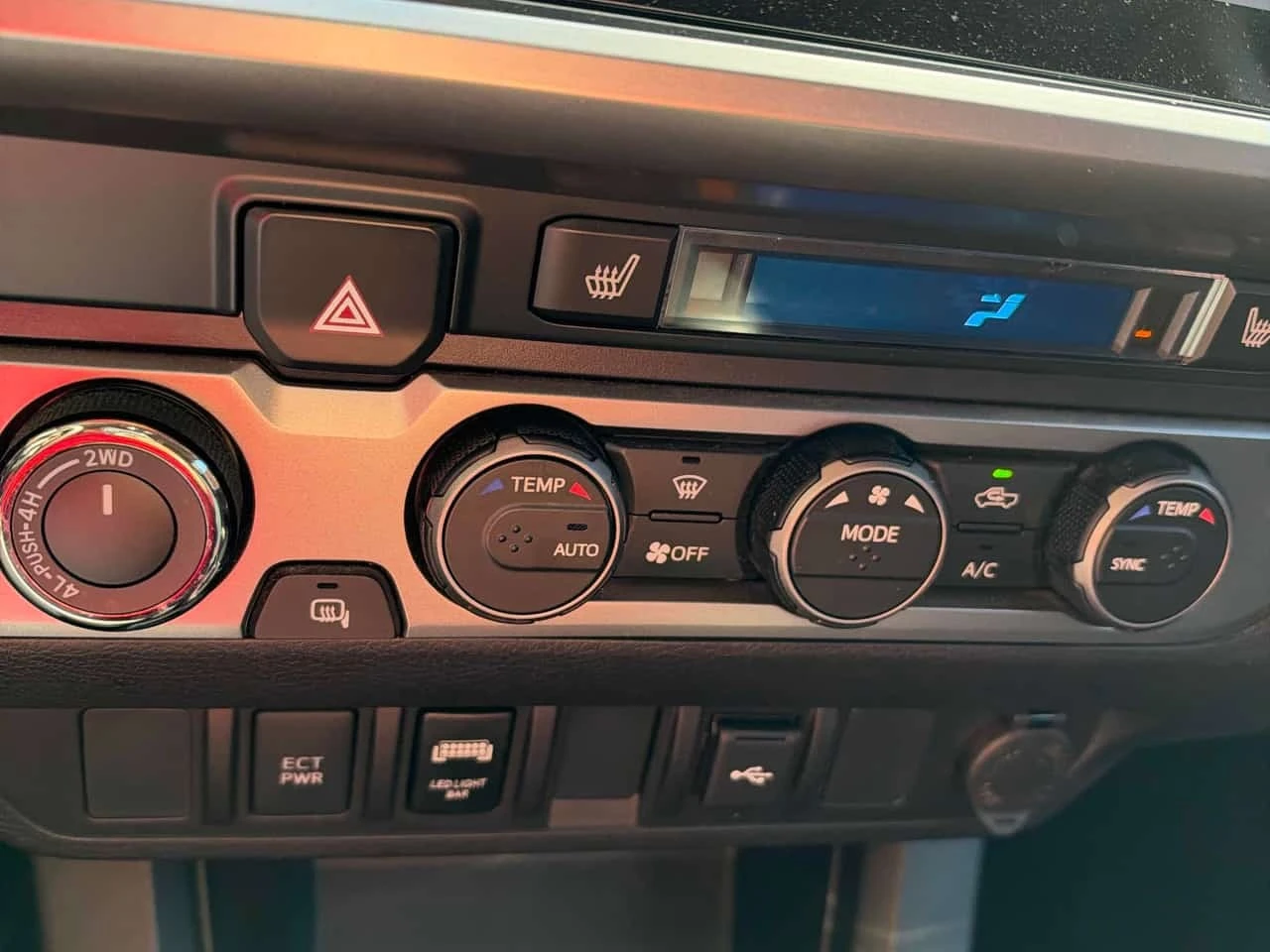 Toyota Tacoma * 4x4 Double Cab SB* ���������� ��� ������������*  | Mobile.bg � ����������� 16