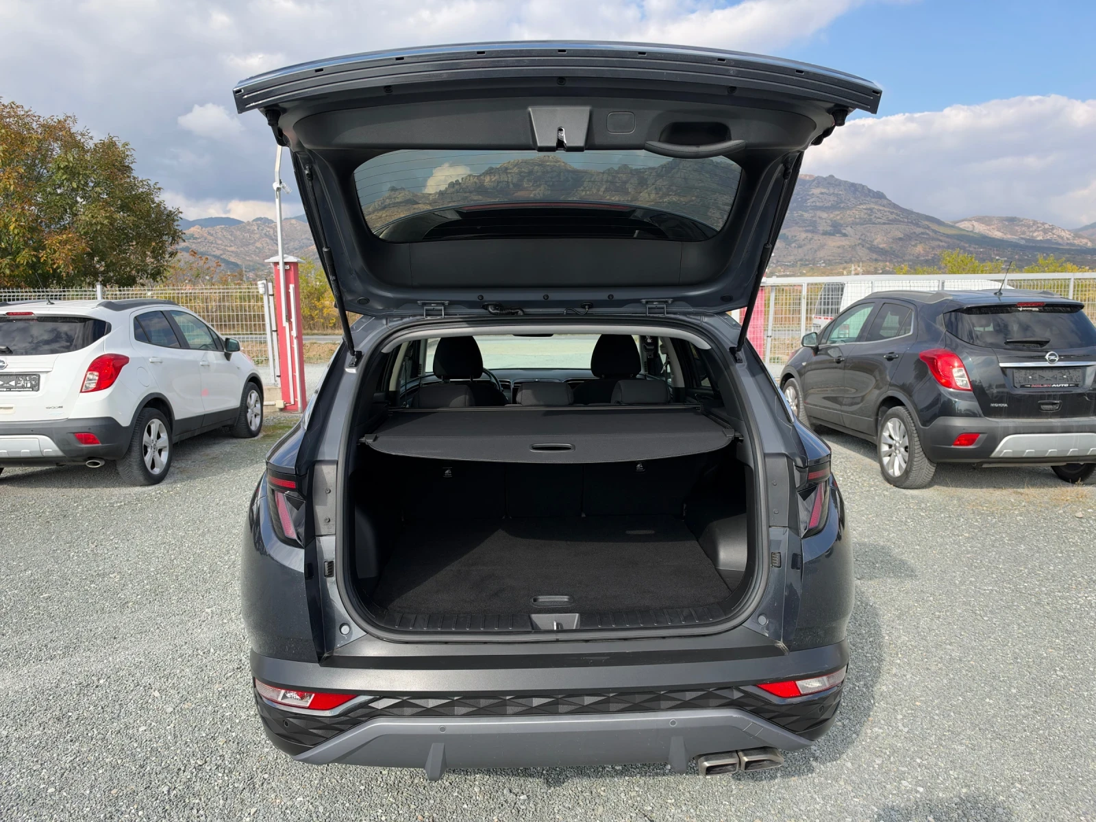 Hyundai Tucson (KATO НОВА)^(ХИБРИД), снимка 13 - Автомобили и джипове - 56680534