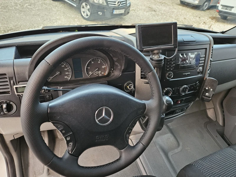 Mercedes-Benz Sprinter 315 ХХЛ, Клима, Темпомат, Задна камера, снимка 10 - Бусове и автобуси - 48084460