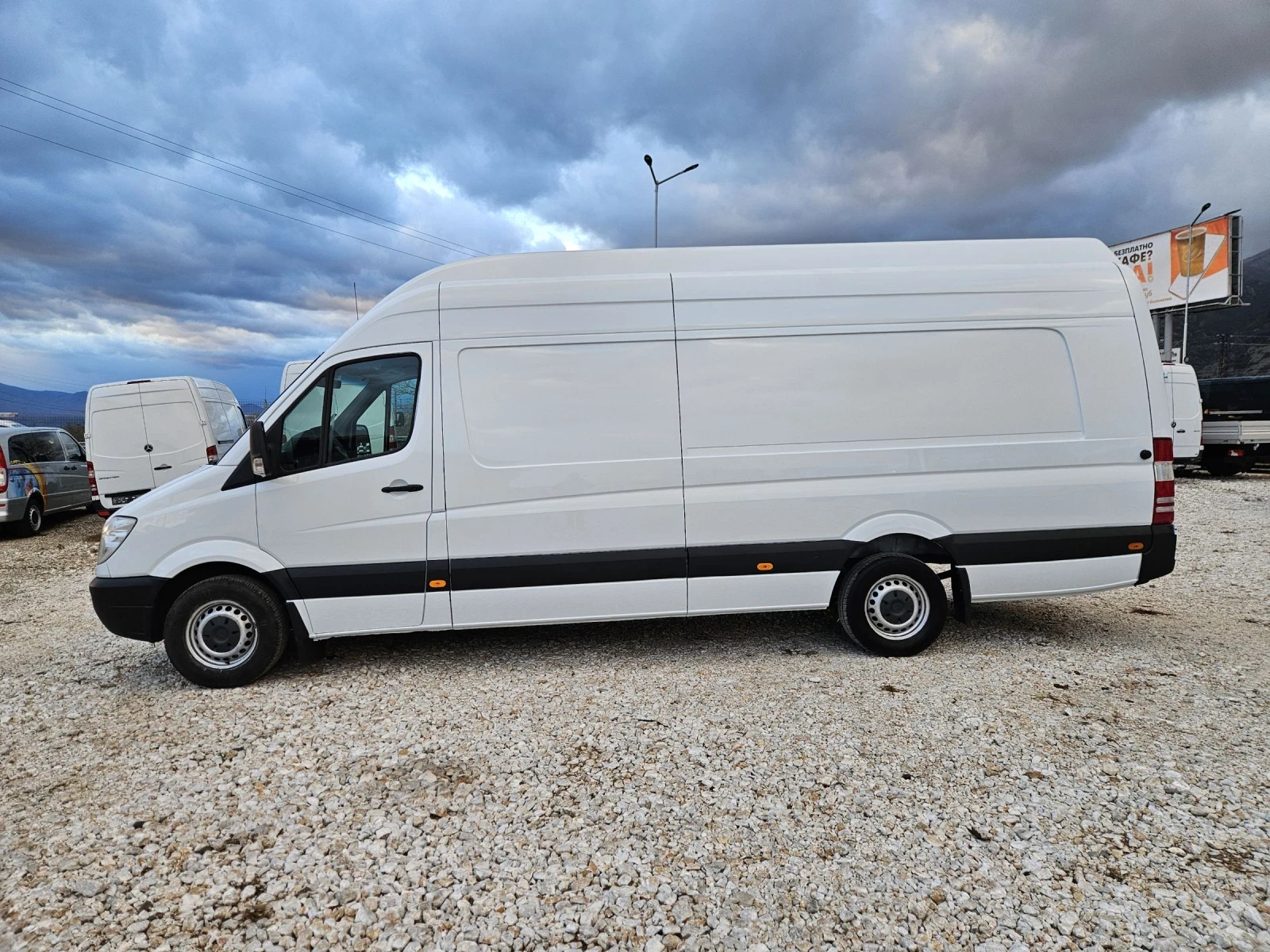 Mercedes-Benz Sprinter 315 ХХЛ, Клима, Темпомат, Задна камера - изображение 2