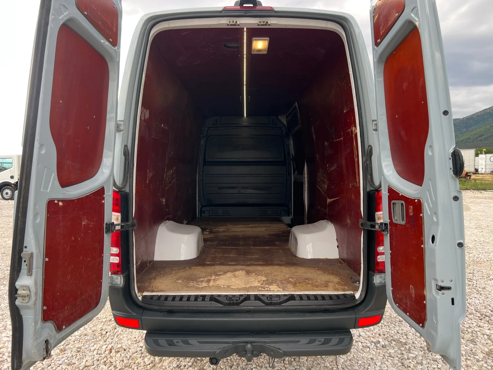 Mercedes-Benz Sprinter 516  3.5  -  | Mobile.bg   12