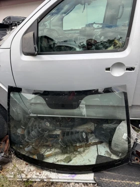 Hundai I10 2016г предно стъкло, снимка 1