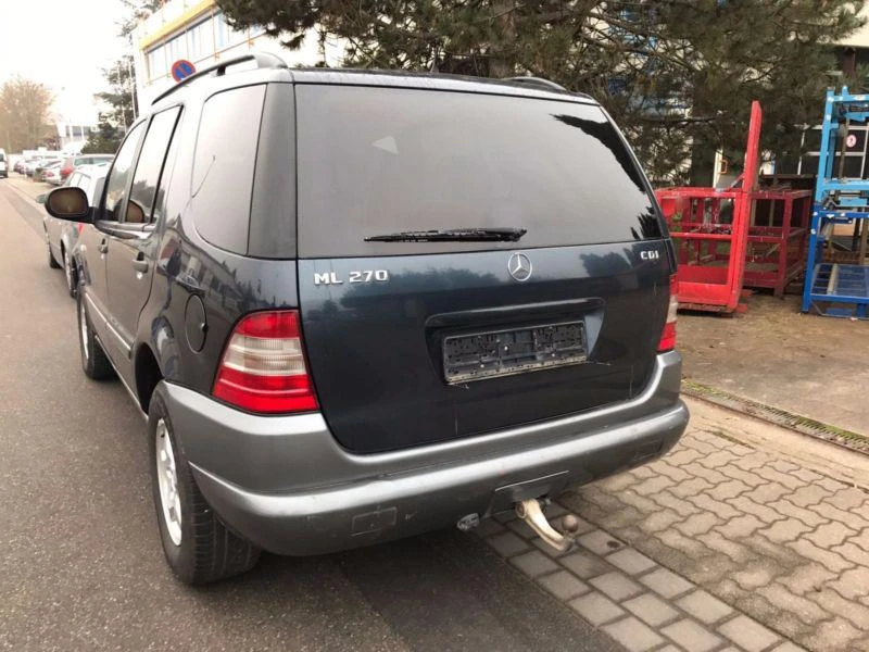 Двигател за Mercedes-Benz ML 270, снимка 2 - Части - 49501930