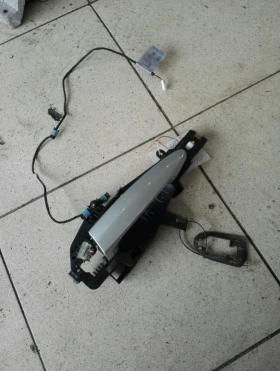 Дръжка врата външна предна лява Бмв Е90 с диоди