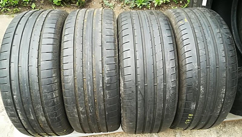 Гуми Летни 245/45R18, снимка 1 - Гуми и джанти - 25338945