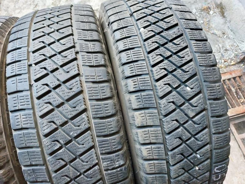 Гуми Зимни 215/70R15, снимка 6 - Гуми и джанти - 37107388