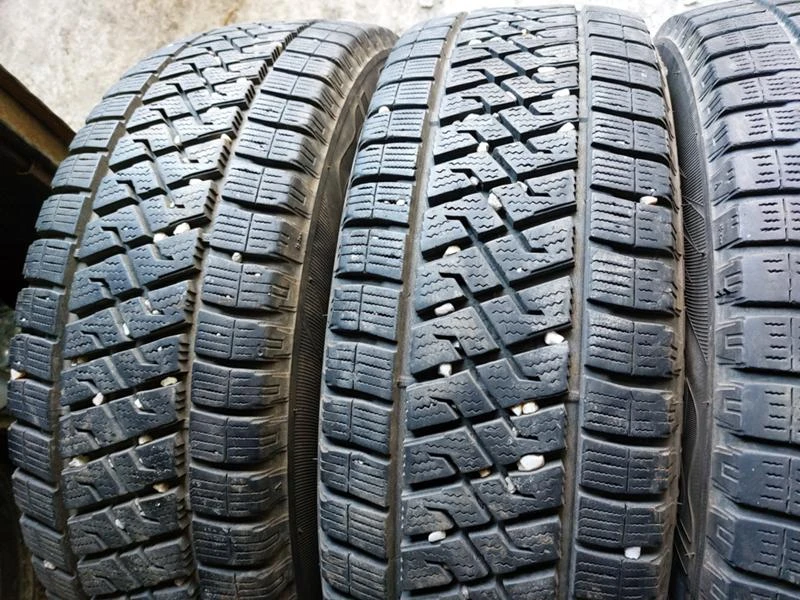 Гуми Зимни 215/70R15, снимка 7 - Гуми и джанти - 37107388