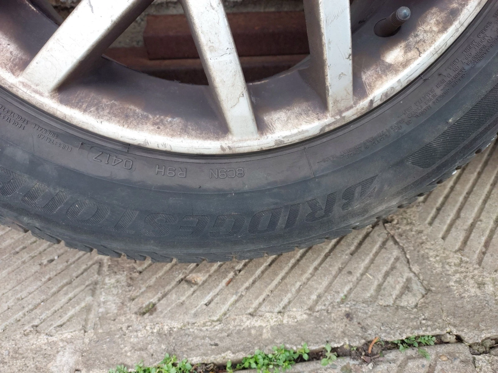Гуми с джанти Bridgestone 195/65R15, снимка 14 - Гуми и джанти - 53754609
