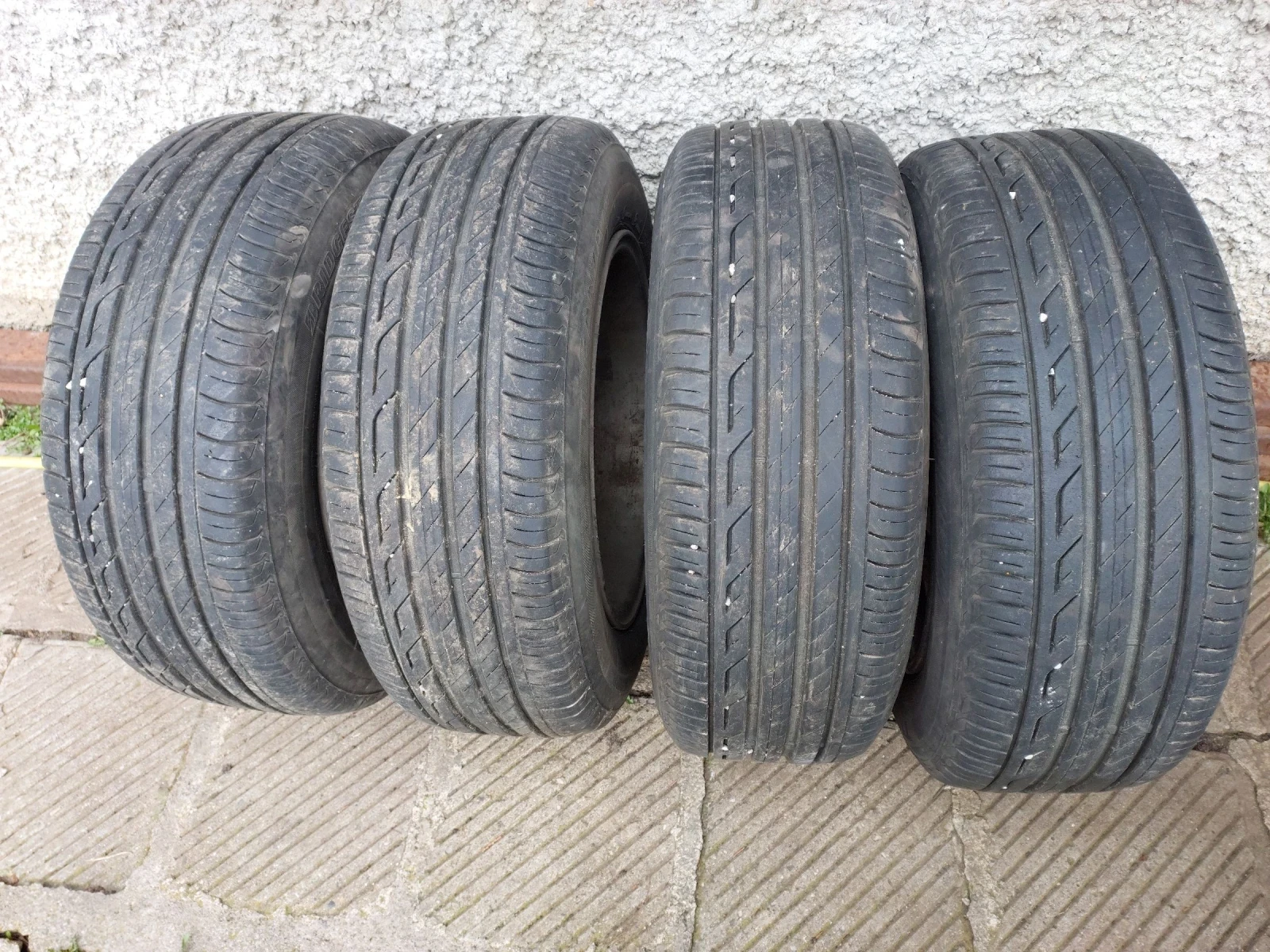 Гуми с джанти Bridgestone 195/65R15, снимка 12 - Гуми и джанти - 53754609
