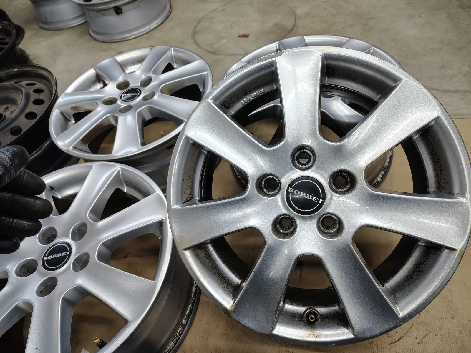 Джанти, снимка 2 - Гуми и джанти - 53806651