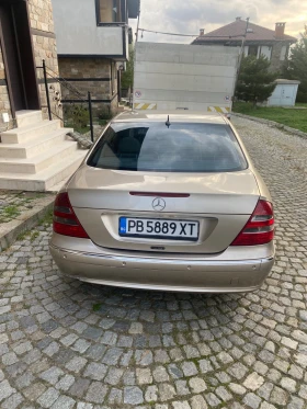 Mercedes-Benz E 220  - изображение 1