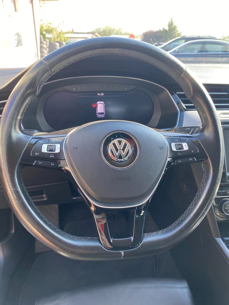 VW Passat 8/ 1.6 TDI / FULL / 143 000 км. / Масаж / Digital, снимка 12 - Автомобили и джипове - 47355963