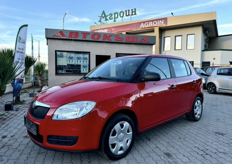 Skoda Fabia 1.2i, снимка 2 - Автомобили и джипове - 47439874