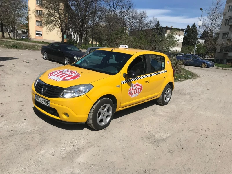 Dacia Sandero 1.2 бензин газ, снимка 2 - Автомобили и джипове - 48625300