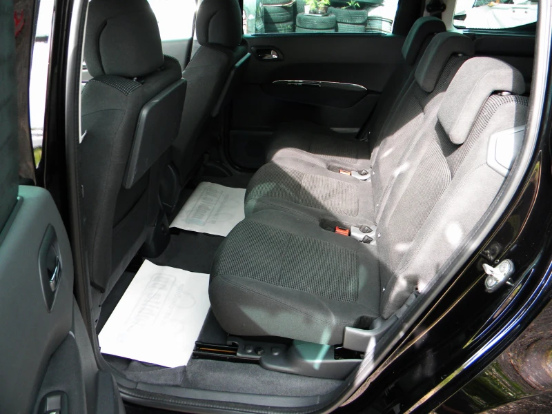 Peugeot 5008 FACE LIFT* 1.6ecoHDI-6ck* 7мec* NAVI-KATO НОВО* EU, снимка 10 - Автомобили и джипове - 50196447