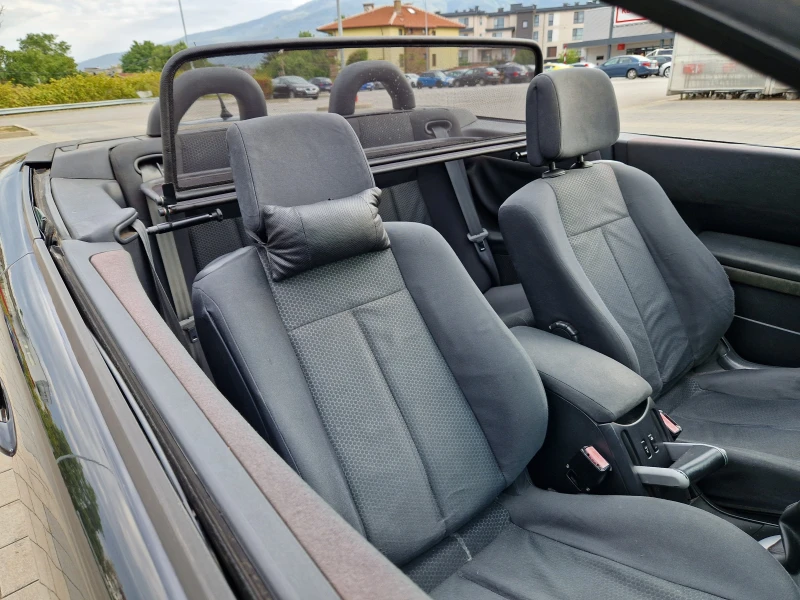 Renault Megane 1.6 16V Cabrio Бензин/ГАЗ, снимка 10 - Автомобили и джипове - 52789044