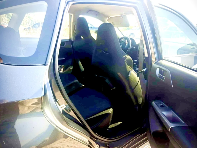 Subaru Impreza, снимка 9 - Автомобили и джипове - 52528322