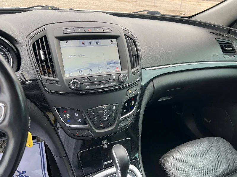 Opel Insignia 2.0 DTR ST, снимка 10 - Автомобили и джипове - 52317382