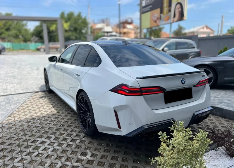 BMW M5 xDrive, снимка 4 - Автомобили и джипове - 52545433