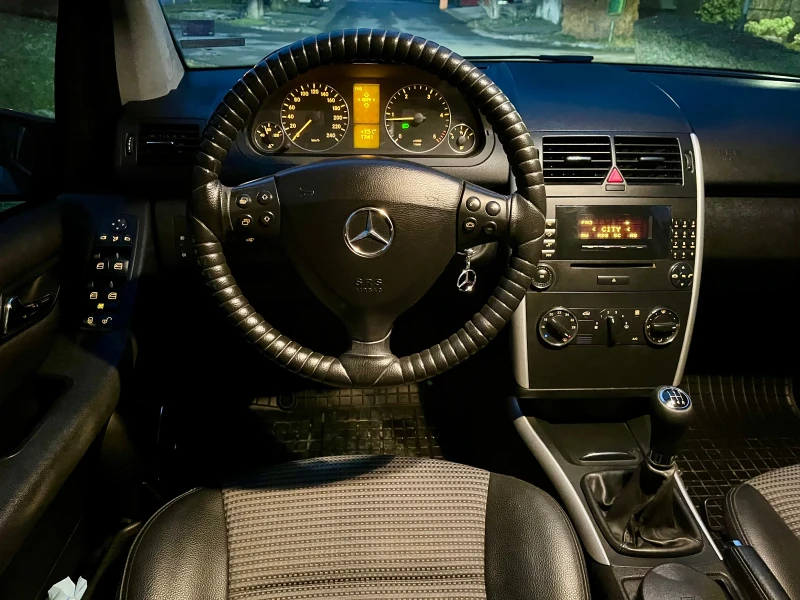 Mercedes-Benz A 160, снимка 9 - Автомобили и джипове - 53225593