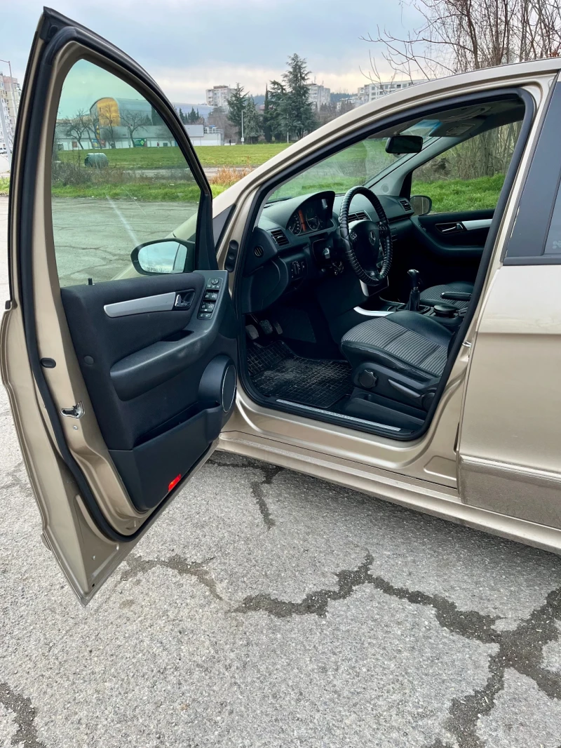 Mercedes-Benz A 160, снимка 9 - Автомобили и джипове - 53225593