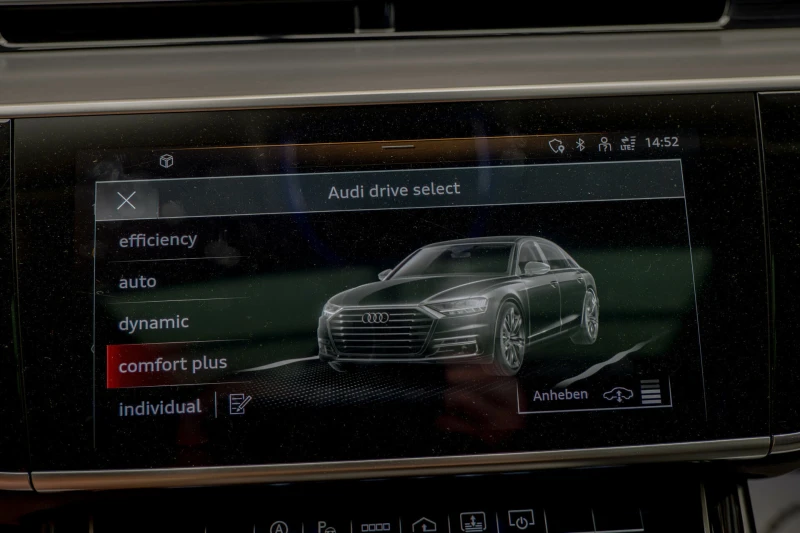 Audi S8 4.0TFSI/Bang&Olufsen/Керамика/Обдухване/Алкантар - 129900 лв. - 44340965 | Car24.bg