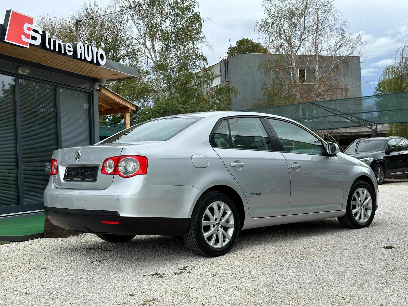 VW Jetta Freestyle* 1.6i* 102k.c*  - изображение 3