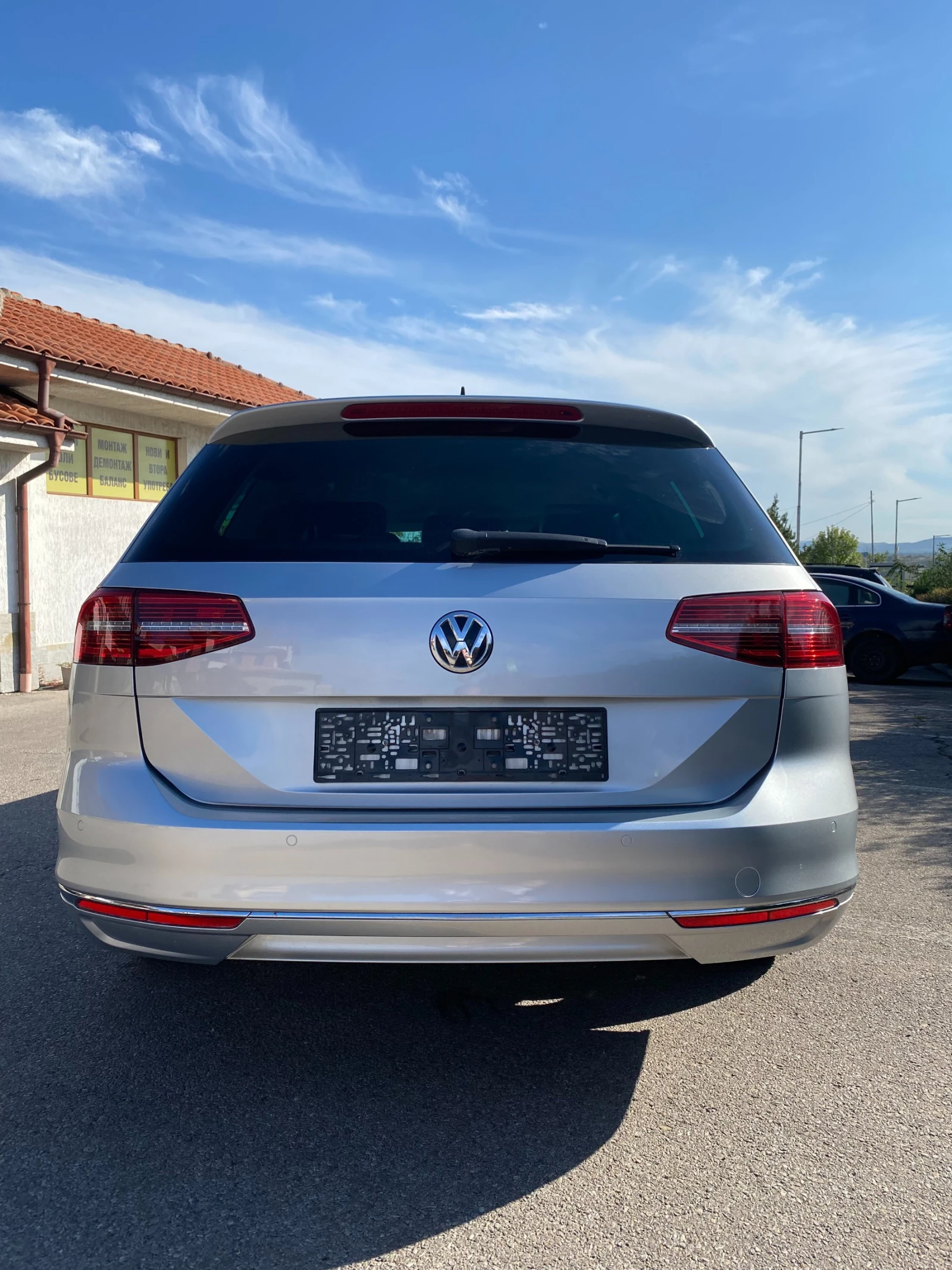 VW Passat 8/ 1.6 TDI / FULL / 141 000 км. / Масаж / Digital - изображение 4