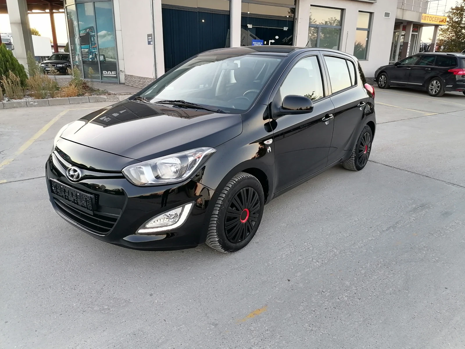 Hyundai I20 * БЕНЗИН* * ВАБРИЧНА ГАЗ*  - изображение 2