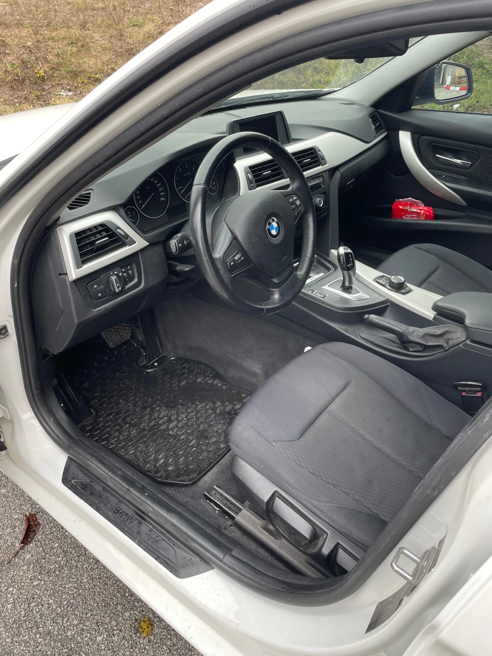 BMW 318 F30 - изображение 6